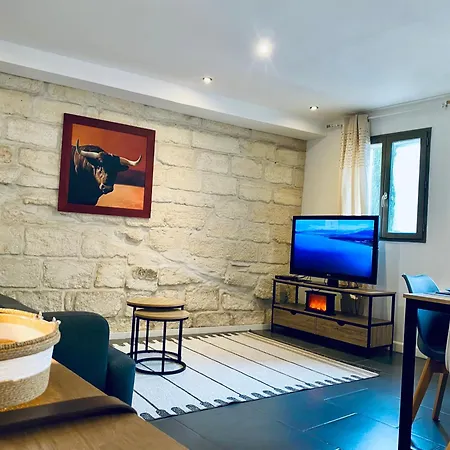 Notre Cocon Des Remparts Apartment